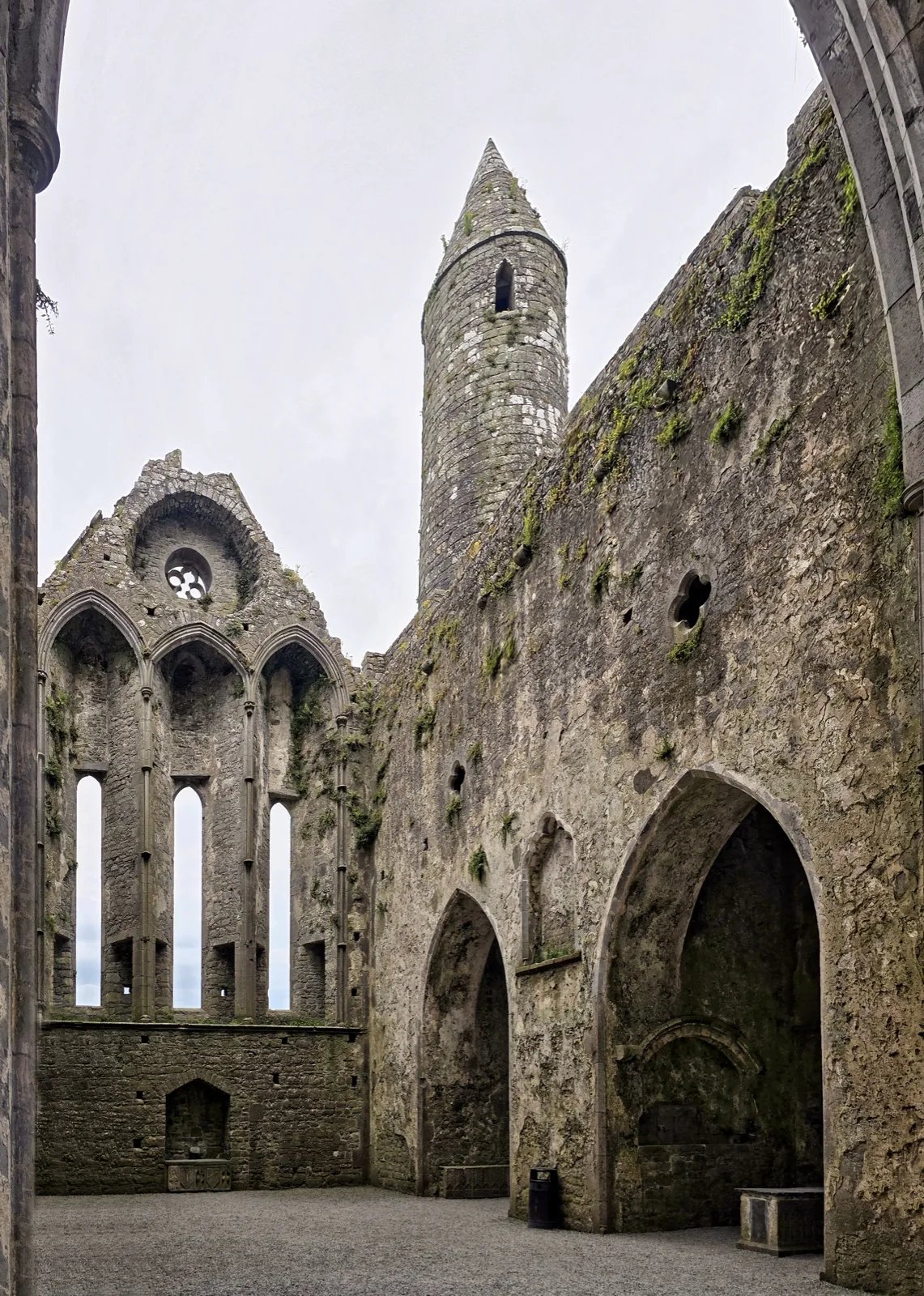 Rock of Cashel Cathedral — representative context visual. Shown from the cited image source.
